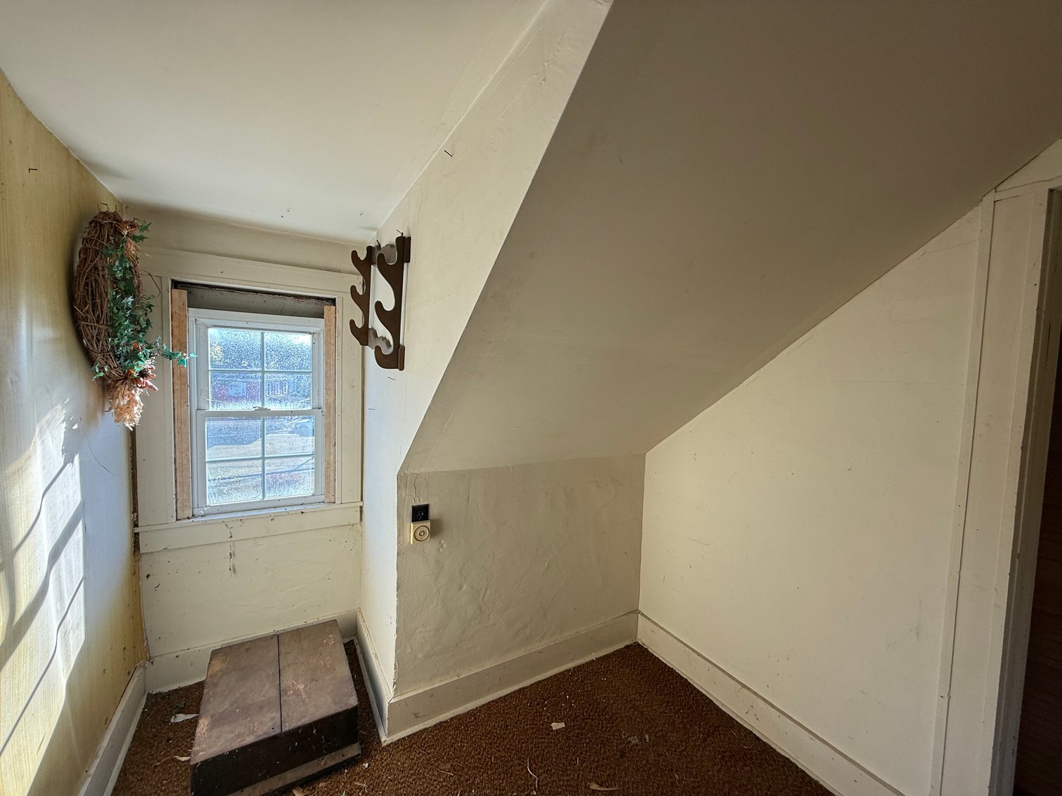 Image for 5 BR/2 BA Home on 1 +/- Acre Lot in The Town of Gordonsville, VA--ONLINE ONLY BIDDING!!