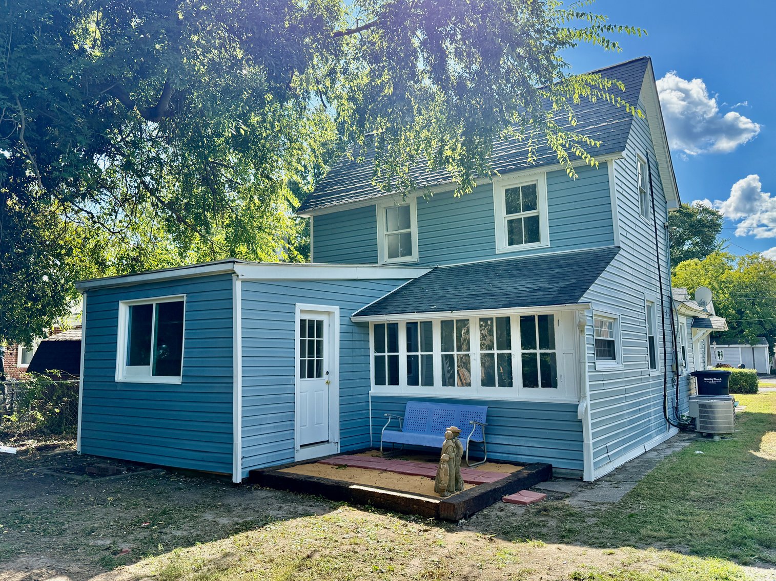 Image for 4 BR/2 BA Home Nestled Between Monroe Bay & The Potomac River in Downtown Colonial Beach, VA--SELLING to the HIGHEST BIDDER via ONLINE ONLY BIDDING!!
