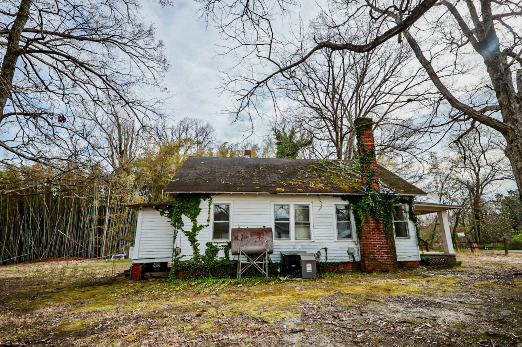 Image for 3 BR/1 BA Home on 1+ Acres in Downtown Victoria, VA--SELLING to the HIGHEST BIDDER via ONLINE ONLY BIDDING!!