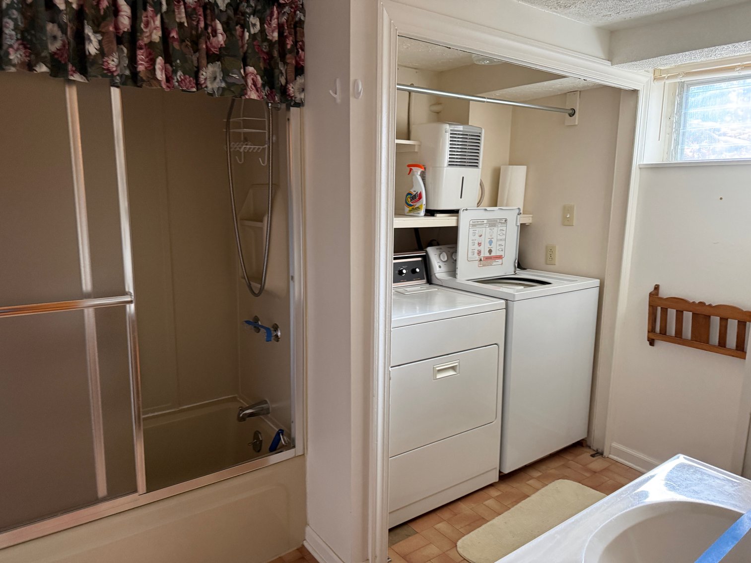 Image for 3 BR/2 BA Home w/Detached Shop & Garage on 1.3 +/- Acres in Barboursville, VA--SELLING to the HIGHEST BIDDER!!