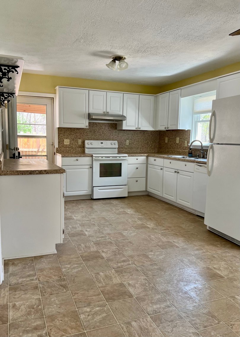 Image for 3 BR/2 BA Home w/Detached Shop & Garage on 1.3 +/- Acres in Barboursville, VA--SELLING to the HIGHEST BIDDER!!