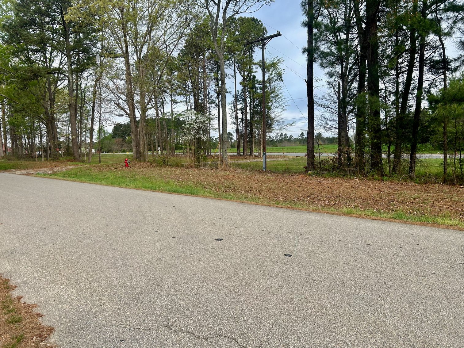 Image for 1.2 +/- Acres Zoned Commercial/Industrial w/Dual Road Frontage in Mecklenburg County, VA--SELLING to the HIGHEST BIDDER via ONLINE ONLY BIDDING!!