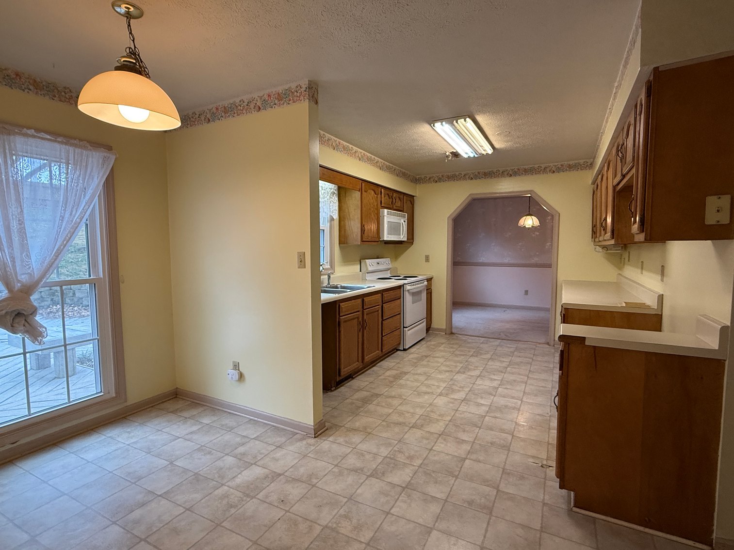 Image for 3 BR/2.5 BA Home on Large Cul-de-Sac Lot in Waynesboro, VA--ONLINE ONLY BIDDING!!