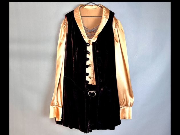 Image for Diamonds, gemstones and designer haberdashery online auction