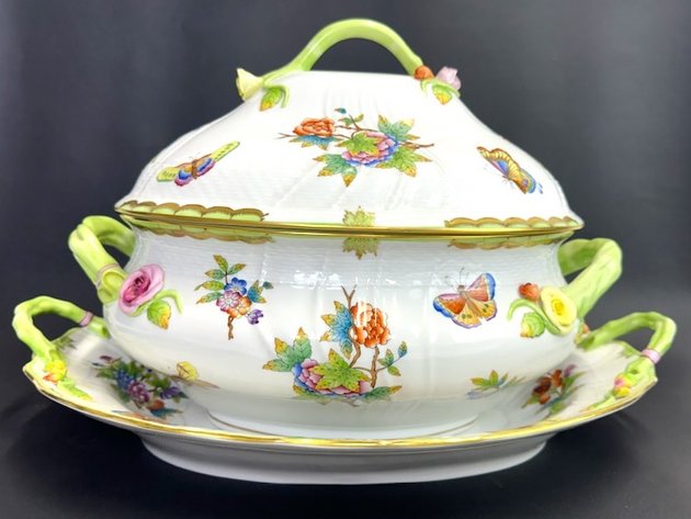 Image for Mid June Signature auction