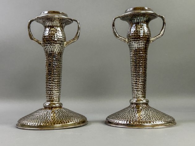 Image for Early October Signature Auction/1975 MGB convertible