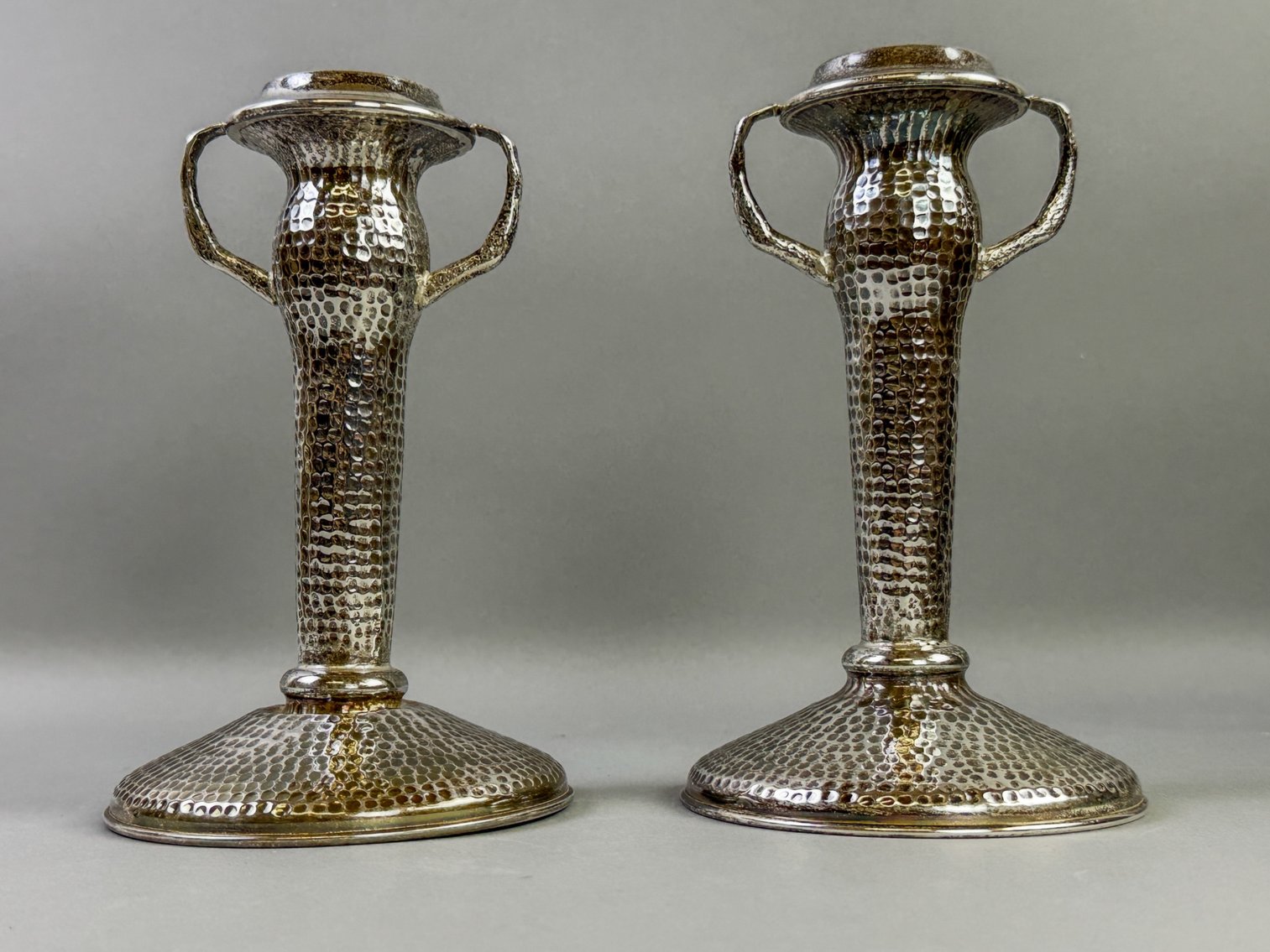 Image for Early October Signature Auction/1975 MGB convertible