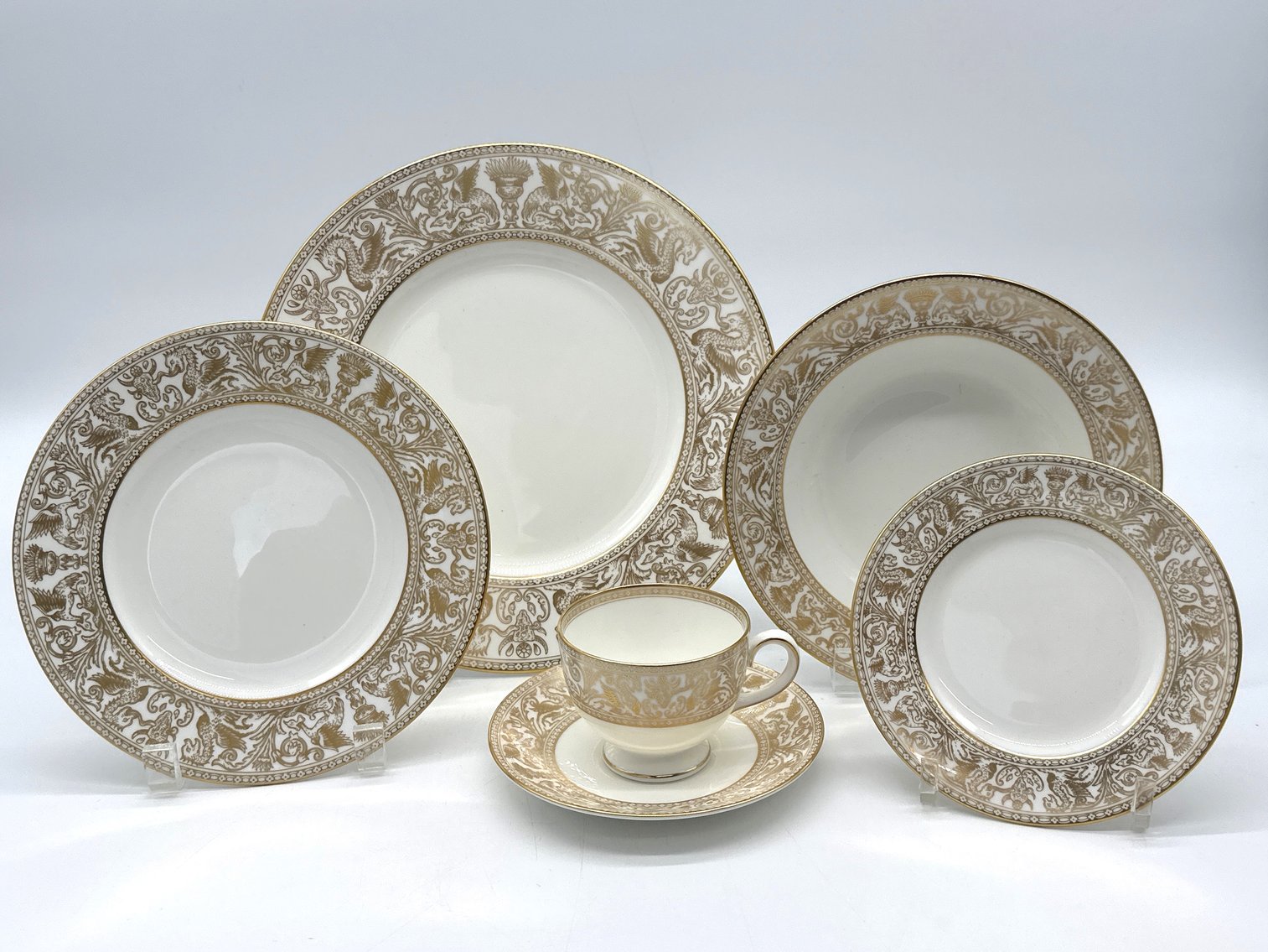 Image for Early May gallery and wellness auction