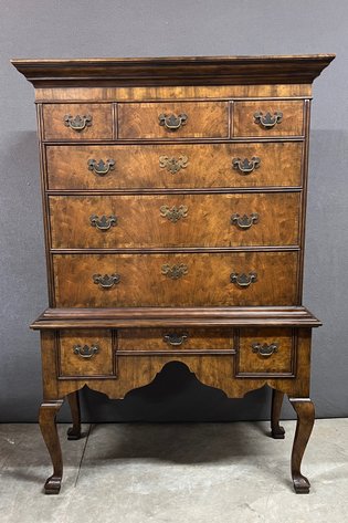 Image for Early May gallery and wellness auction