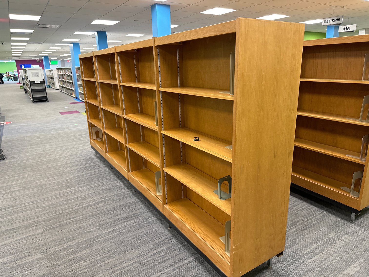 Image for St. Louis County Library Branch Auction - Boone's & Grand Glaize