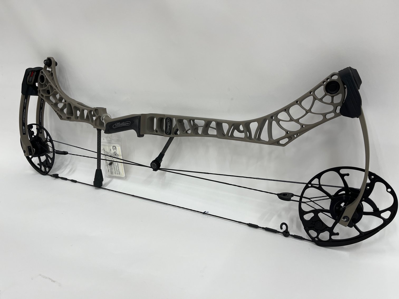 Image for Archery Auction: Premium Compound Bows & Hunting Gear - The Hunt is on!