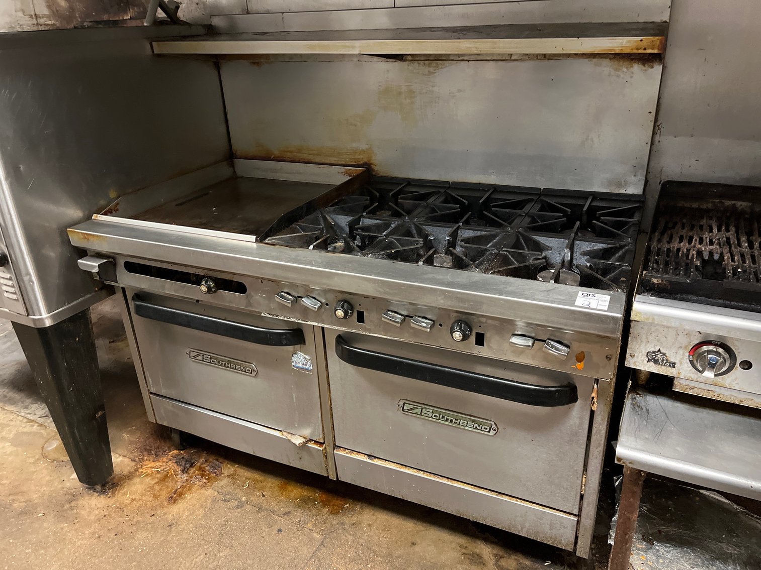 Image for FieldHouse Bar and Restaurant Auction