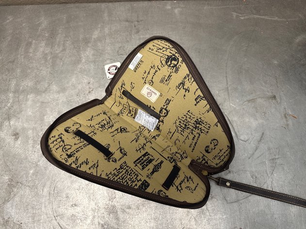 Image for Vaan & Co Pistol Case