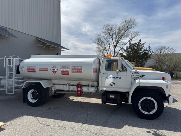 Image for 1990 Ford F700 Truck Aviation Fuel Tanker