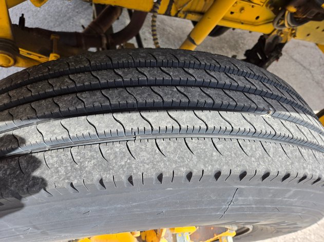 Image for 1988 Ford F800 Truck Aviation Fuel Tanker