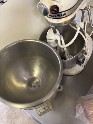 Image for Kitchen Aid Mixer w/ (3) Bowls, (2) Hooks, Paddle & Whisk