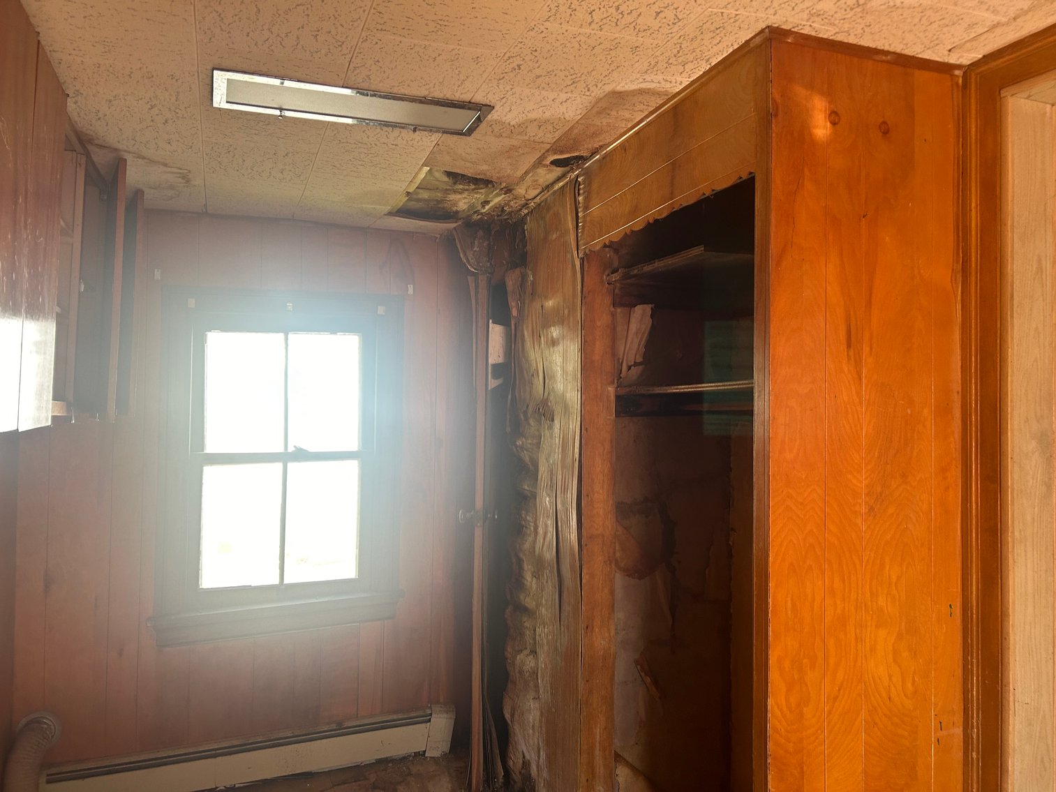 Image for Seller Ordered Online Auction - 1,278 +/- SF Two-Story Dwelling on 32' x 180' Lot