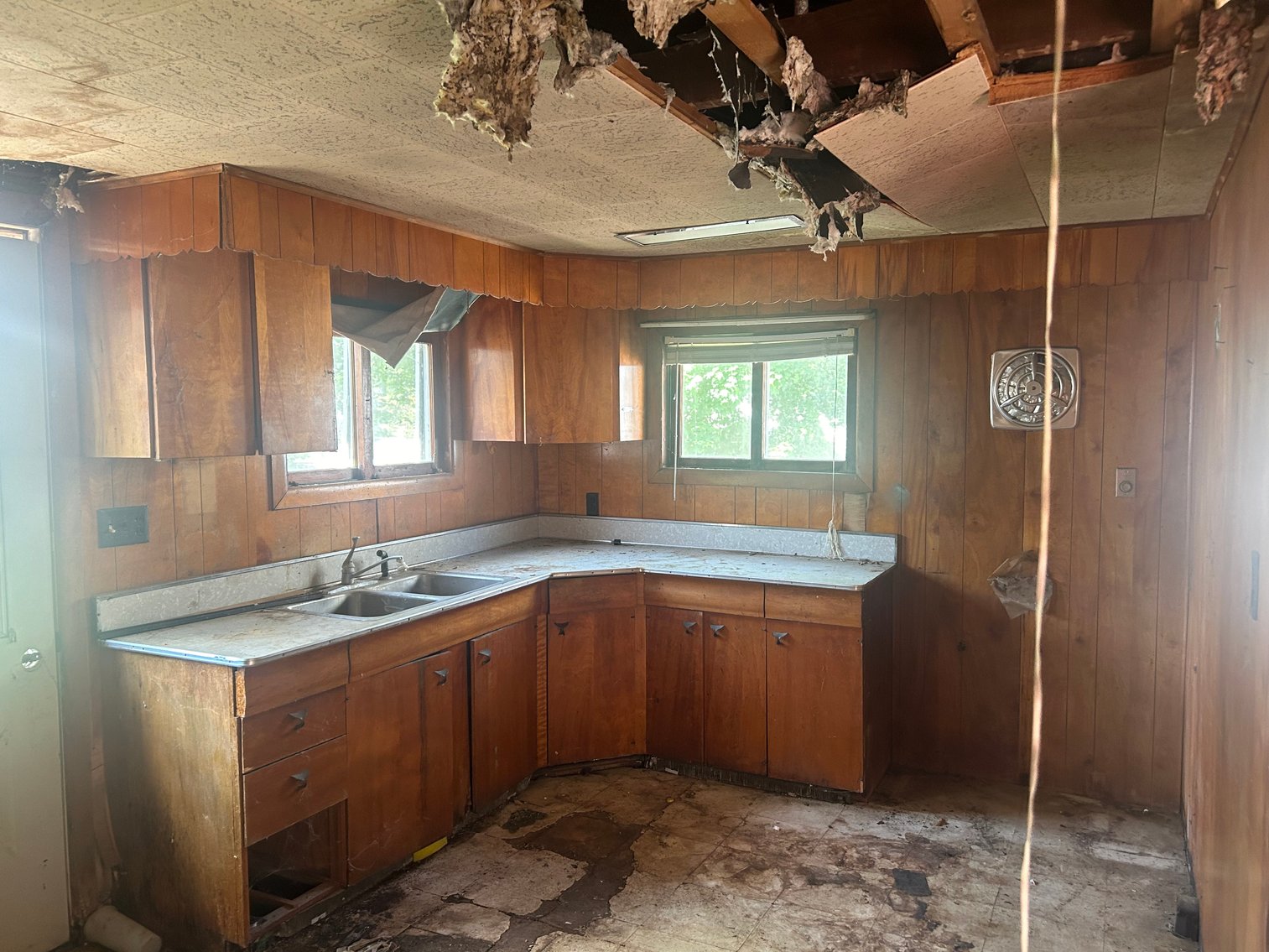 Image for Seller Ordered Online Auction - 1,278 +/- SF Two-Story Dwelling on 32' x 180' Lot