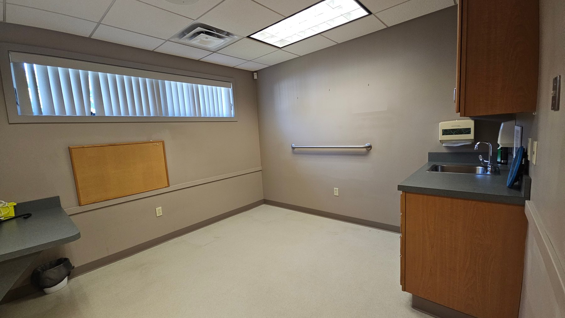 Image for Professional Office/Medical Space for Lease on W. Landis Avenue