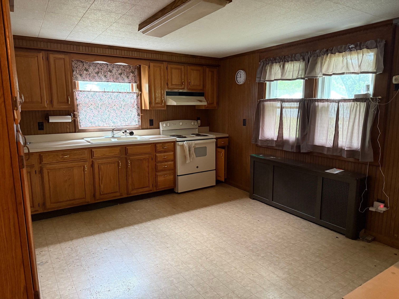 Image for Seller Ordered Online Auction - 1,334 +/- SF Ranch-Style Home on 3.75 +/- Acres in Franklin Township