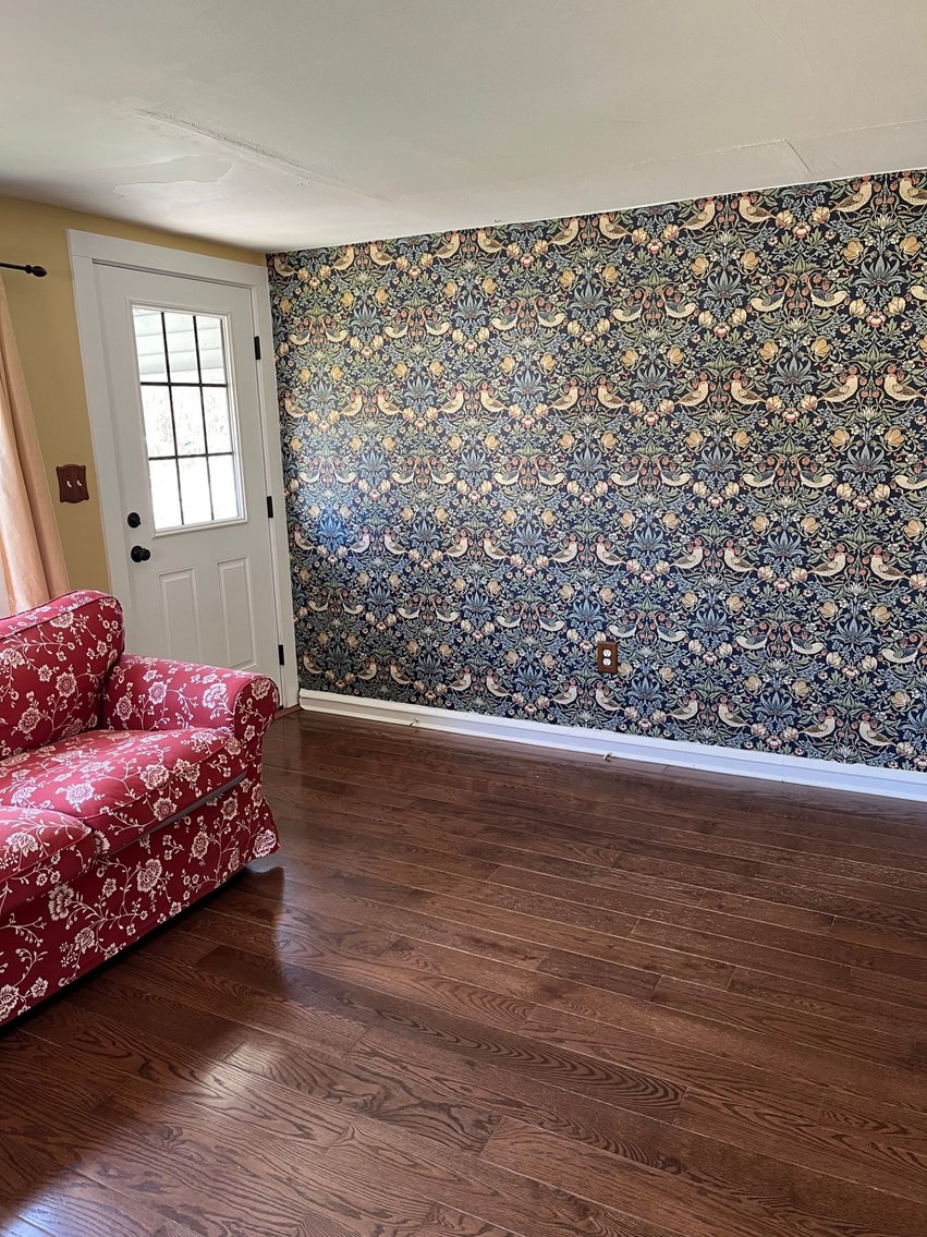 Image for Adorable 2 BR 1 Bath 624 +/- SF Bungalow on 0.7 +/- Acre in Pilesgrove Twp.