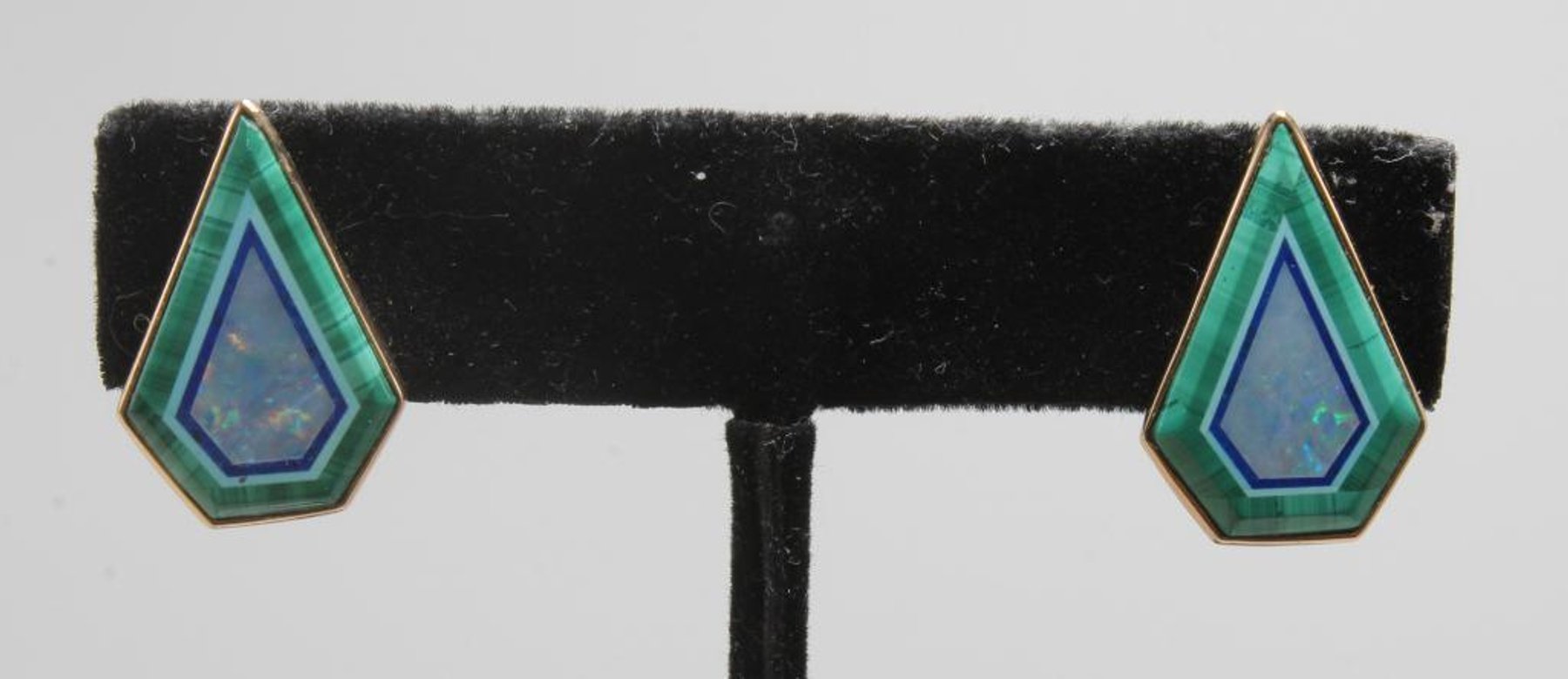 Image for Alderfer Online - Nostalgic Treasures Featuring Music Memorabilia Auction: 8-28-2018