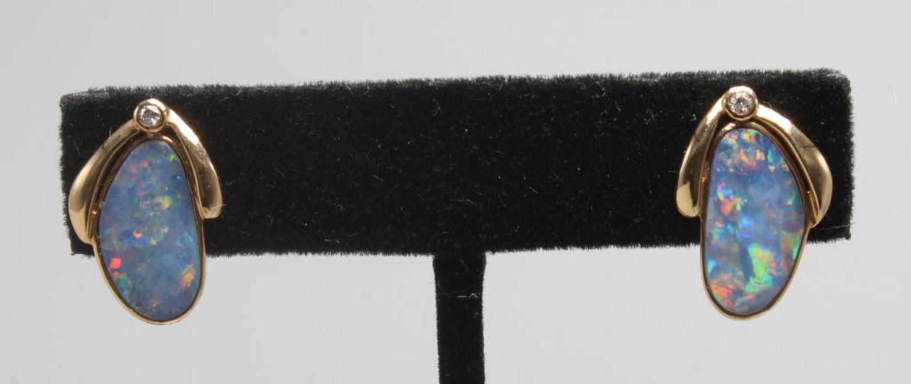 Image for Alderfer Online - Nostalgic Treasures Featuring Music Memorabilia Auction: 8-28-2018