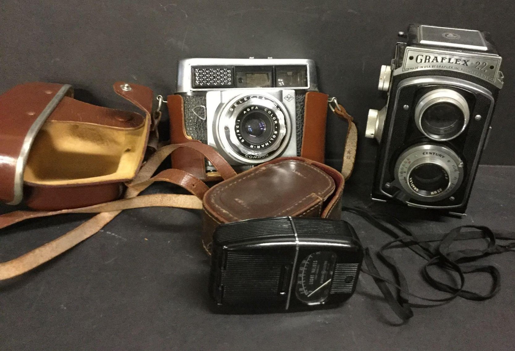 Image for Alderfer Online - Resellers Gallery Liquidation (Part 9 of 10) | Features Ephemera, Paintings, Silver-plated Tea Sets, Baker Coffee Table, LeCreuset, Christmas Decorations, Jewelry & More! - Frazer, PA: Closing 1-21-19