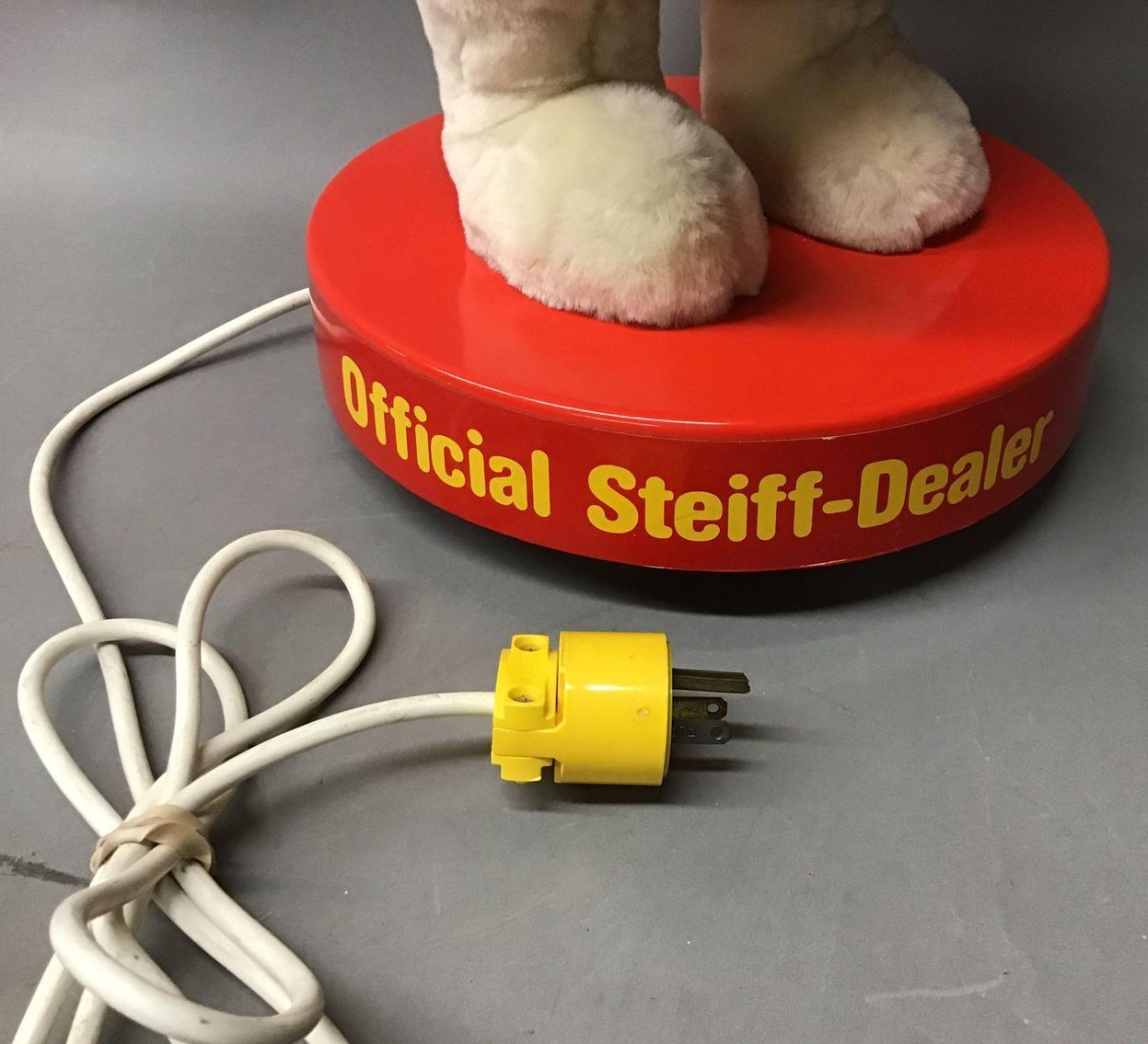 Image for Alderfer Online - Steiff Animal Auction: 3-12-19