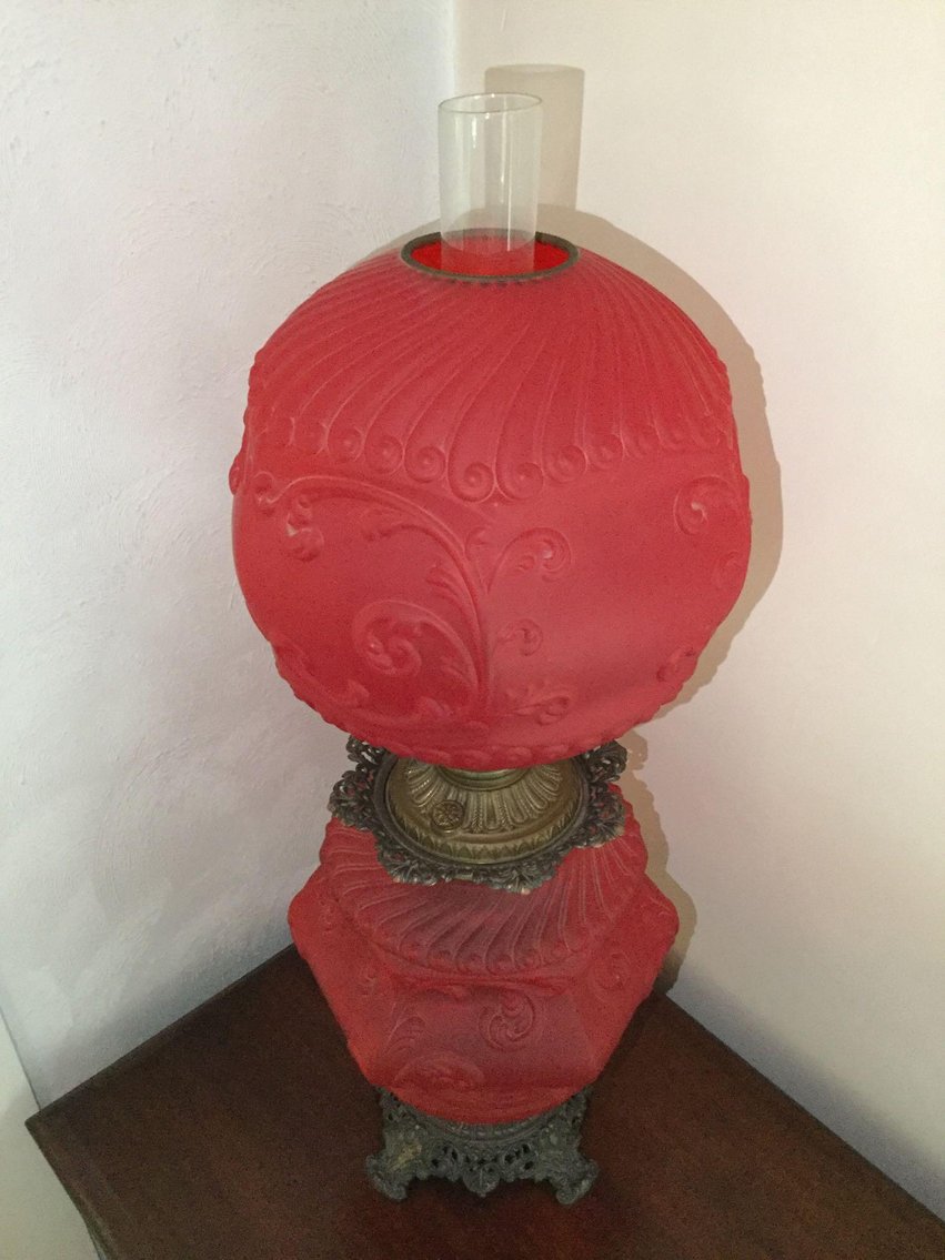 Image for Alderfer Online - Oreland, PA: 5-30-19 | Featuring Gone with the Wind Oil Lamp, Dough Box Table, Limoges & Noritake China, Sterling & More!