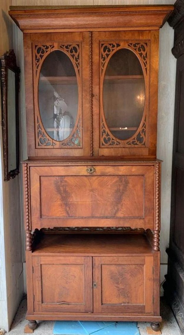 Image for Alderfer Online - Media, PA: 10-3-19 | Auction Features Furniture, Americana, Stoneware, Pottery, Quilts, China, Stained Glass, Marble Pedestals, Artwork, Sculptures, Urns, Clocks, Lighting & More