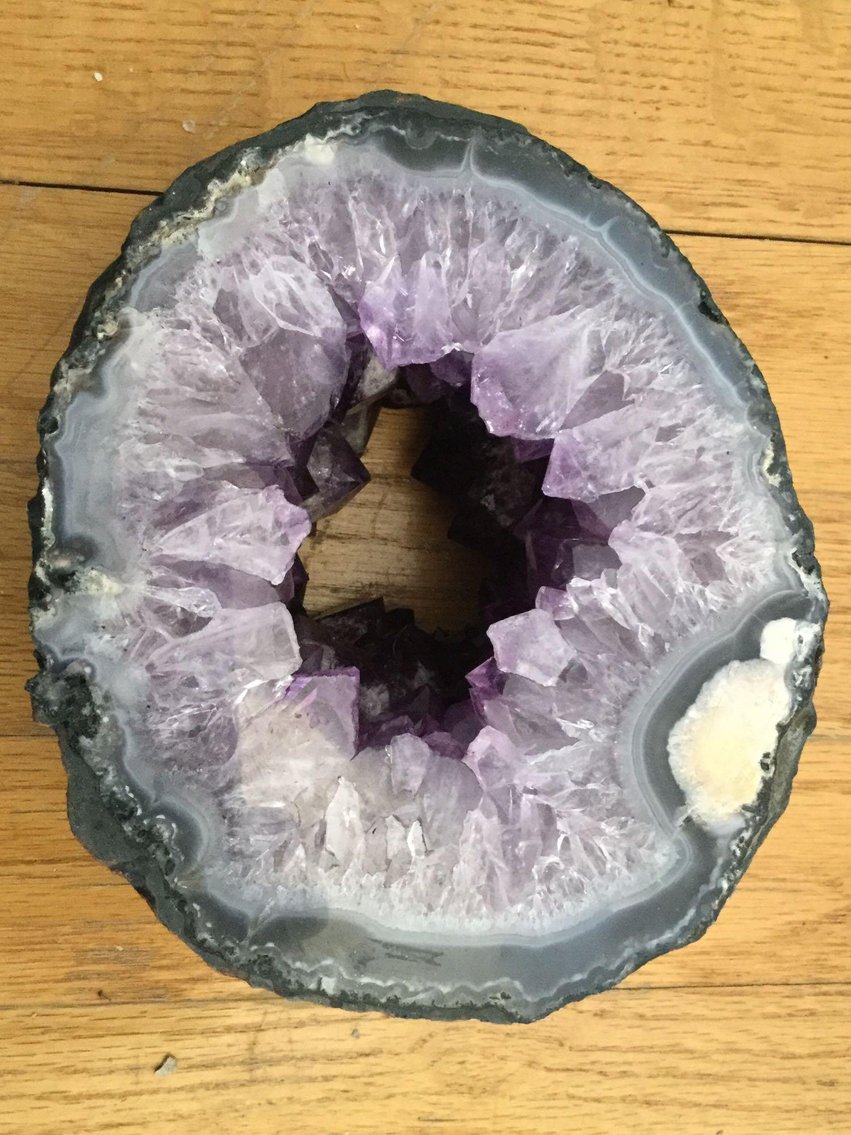 Image for Alderfer Online - Macungie, PA: 10-8-19 | Featuring Native American Jewelry, Amethyst & Mineral Geodes, Kaleidoscopes, Leather Sofa, Toro Power Max Snow Thrower & More!