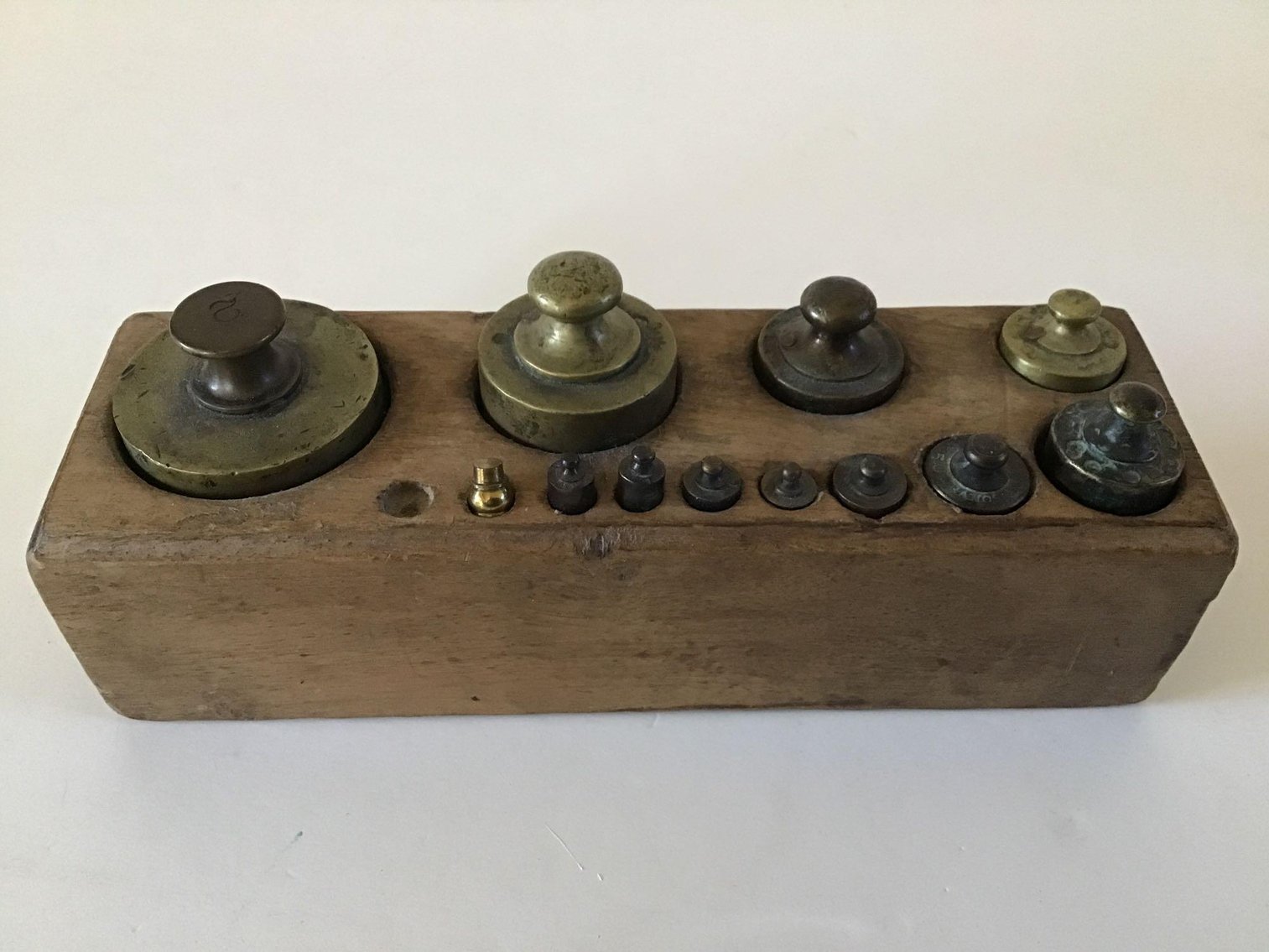 Image for Alderfer Online - Macungie, PA: 10-8-19 | Featuring Native American Jewelry, Amethyst & Mineral Geodes, Kaleidoscopes, Leather Sofa, Toro Power Max Snow Thrower & More!