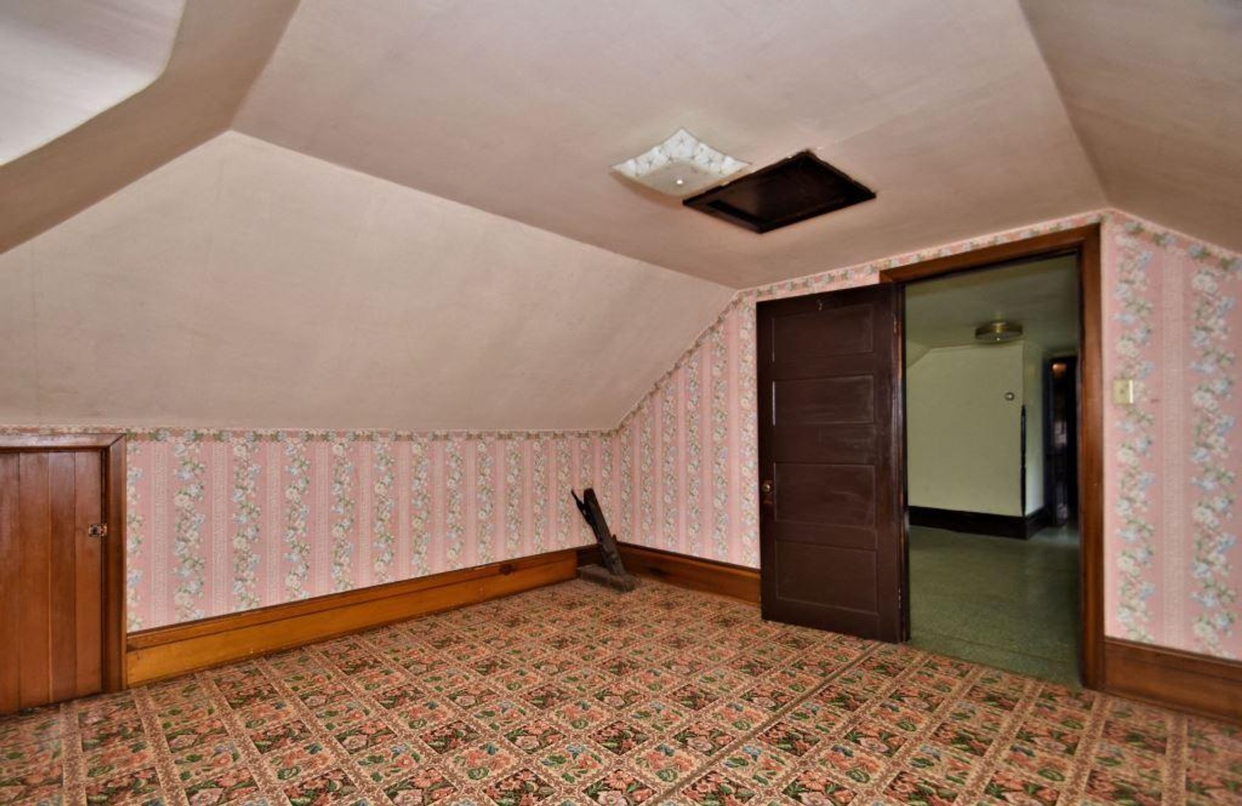 Image for Live and Online Real Estate Auction - Palmerton, PA: 11-20-19