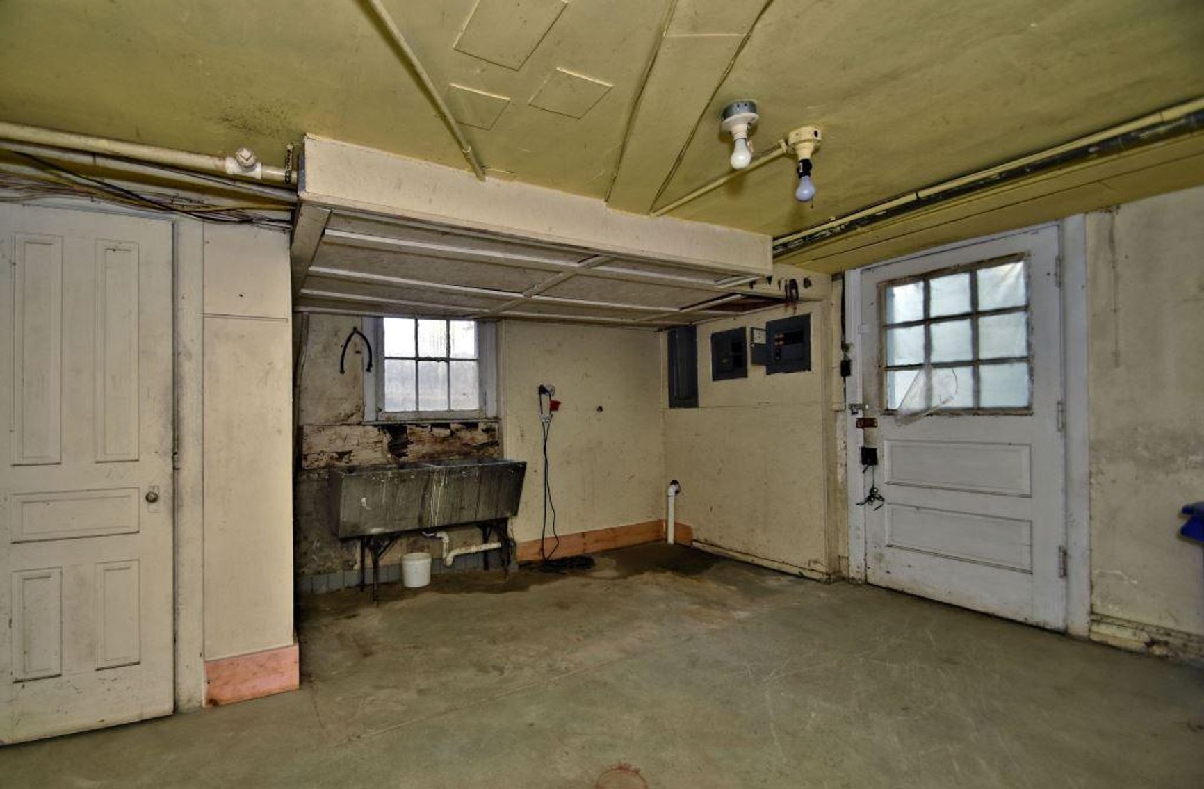 Image for Live and Online Real Estate Auction - Palmerton, PA: 11-20-19