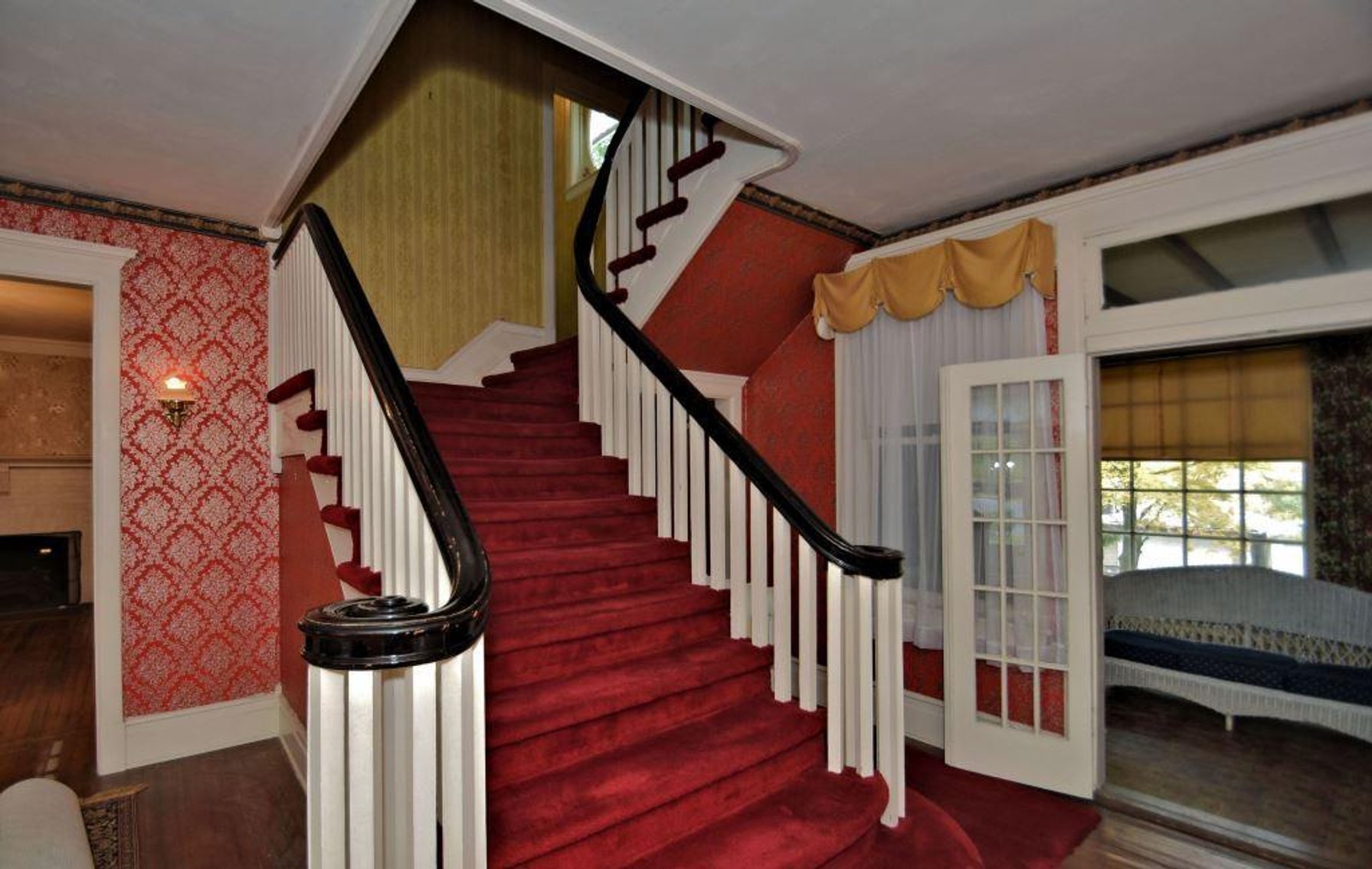 Image for Live and Online Real Estate Auction - Palmerton, PA: 11-20-19