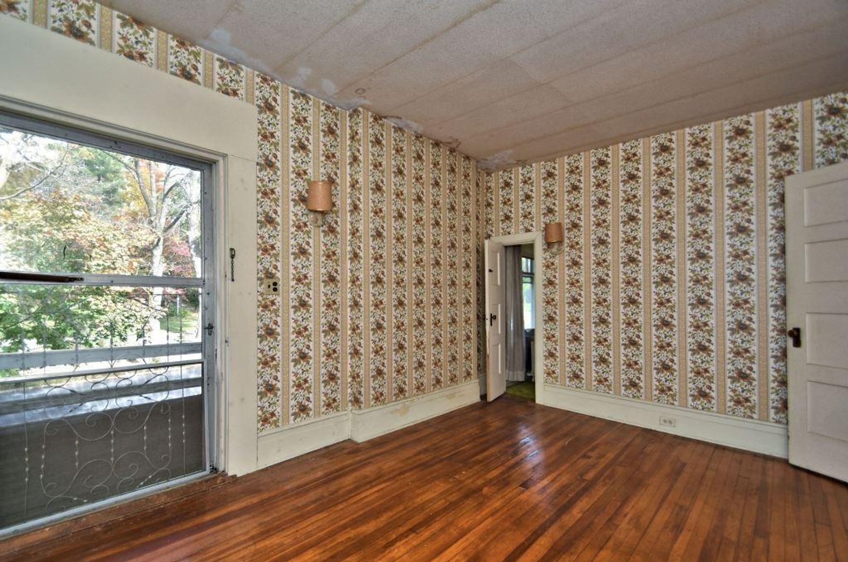 Image for Live and Online Real Estate Auction - Palmerton, PA: 11-20-19