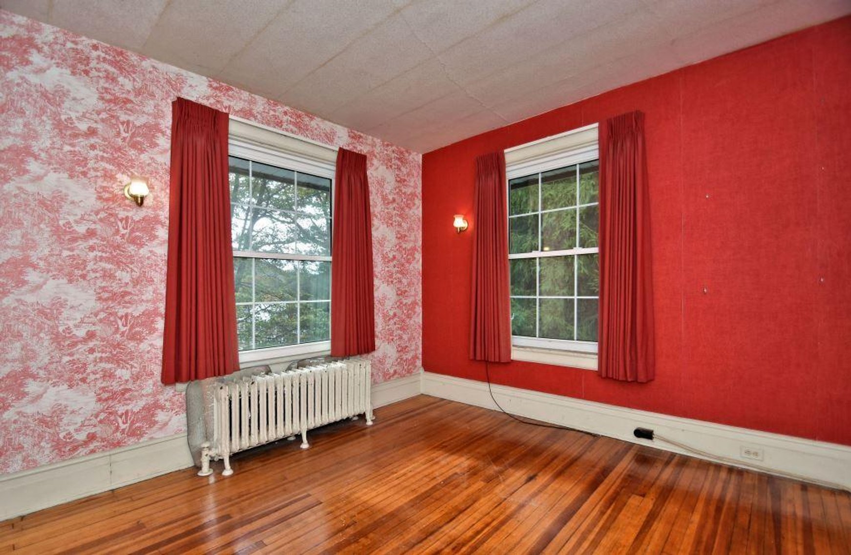 Image for Live and Online Real Estate Auction - Palmerton, PA: 11-20-19