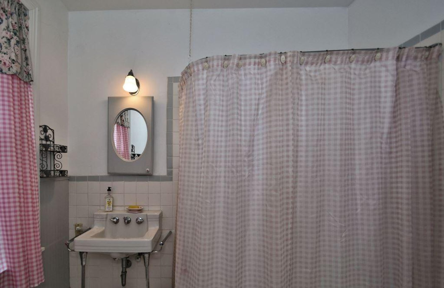 Image for Live and Online Real Estate Auction - Birdsboro, PA: 11-21-19