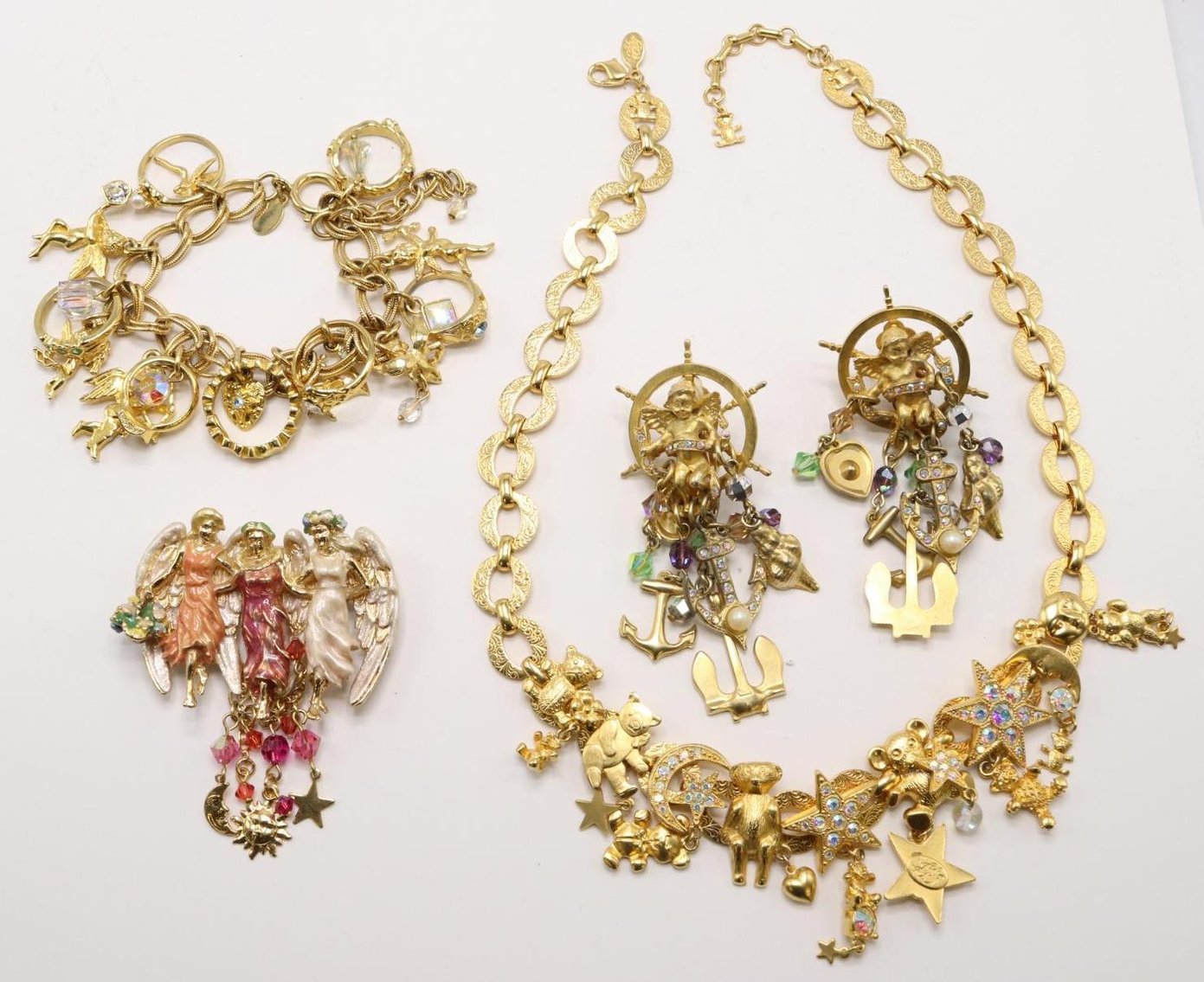 Image for Alderfer Online - Designer Costume Jewelry Auction: January 8, 2020 at 8:00 PM