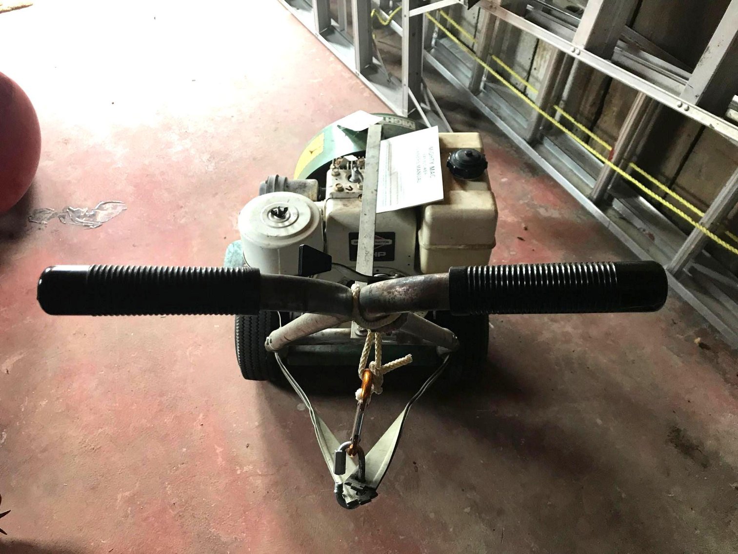 Image for Mighty Mac Leaf Blower