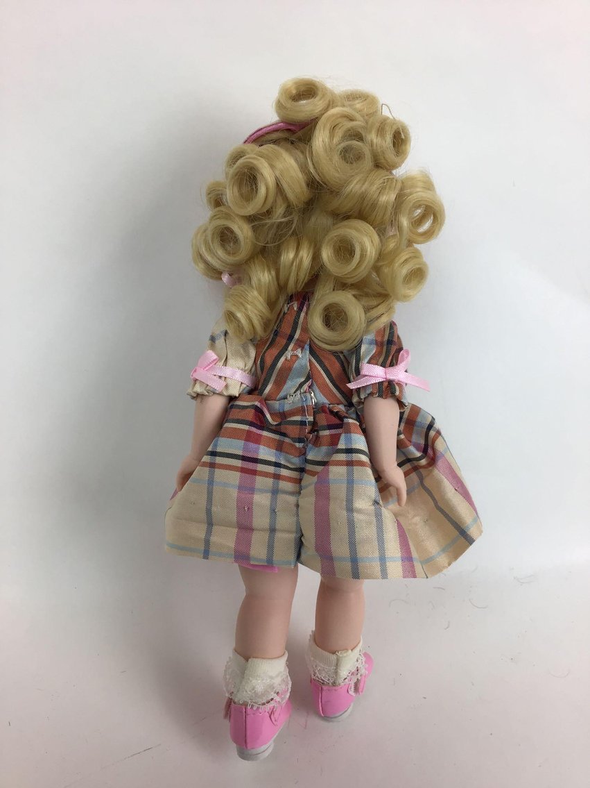 Image for LOT OF (3) MADAME ALEXANDER DOLLS.