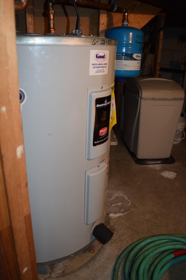 Image for Real Estate | 5 White Oak Lane, Sellersville, PA 18960 | July 15, 2020 at 6:00 PM