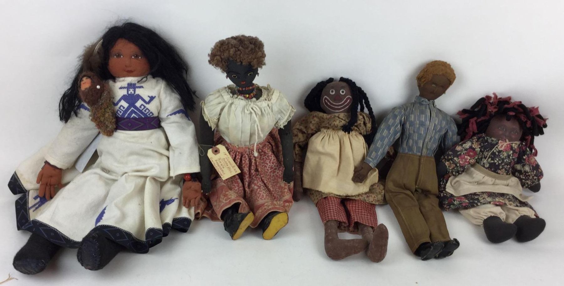 Image for LOT OF CLOTH DOLLS.