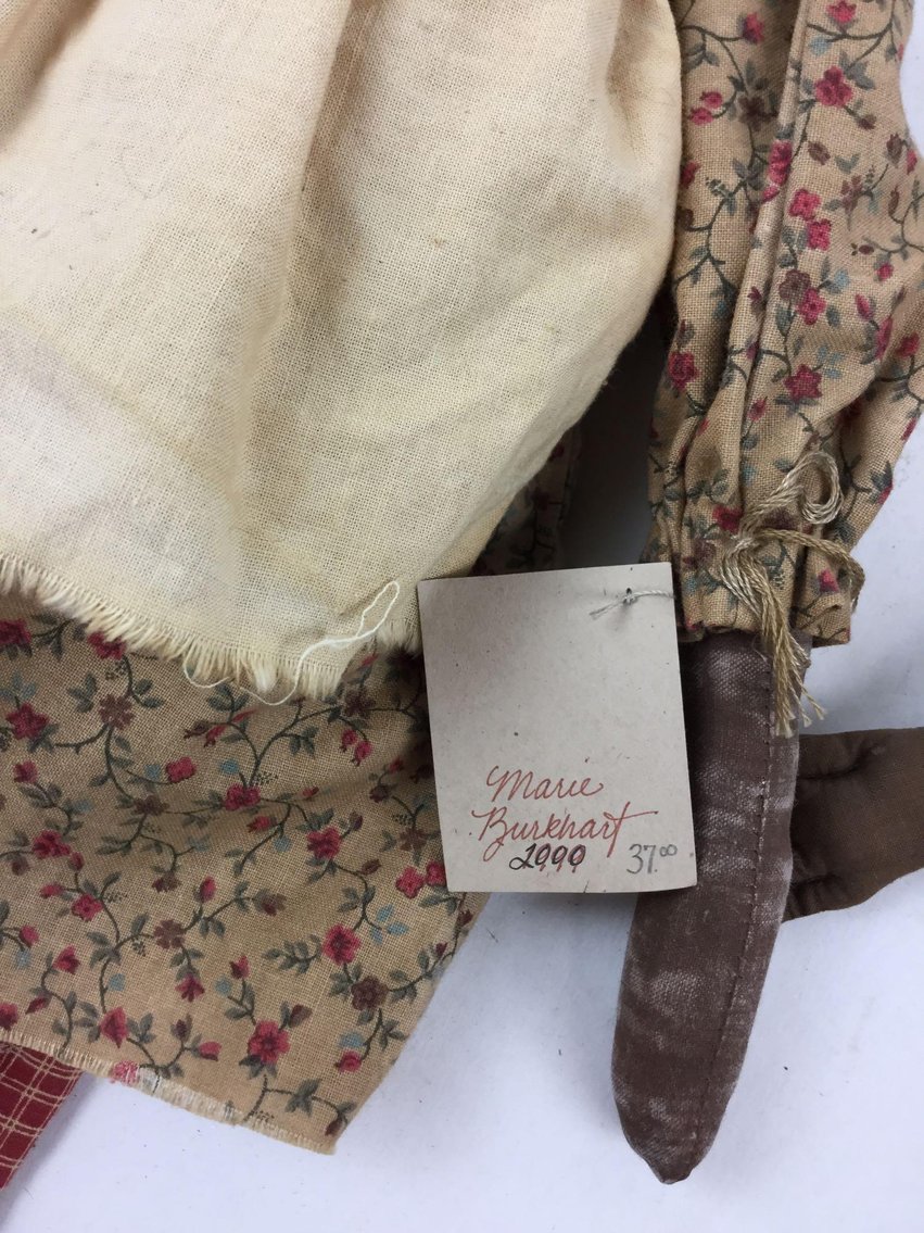 Image for LOT OF CLOTH DOLLS.