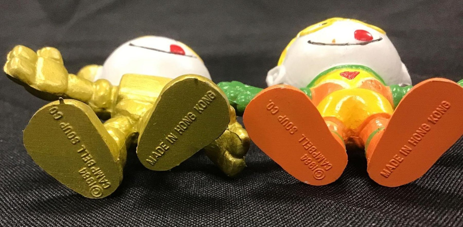 Image for Oscar Mayer Weiner Bank and Franco American Bowl with Alien Toys