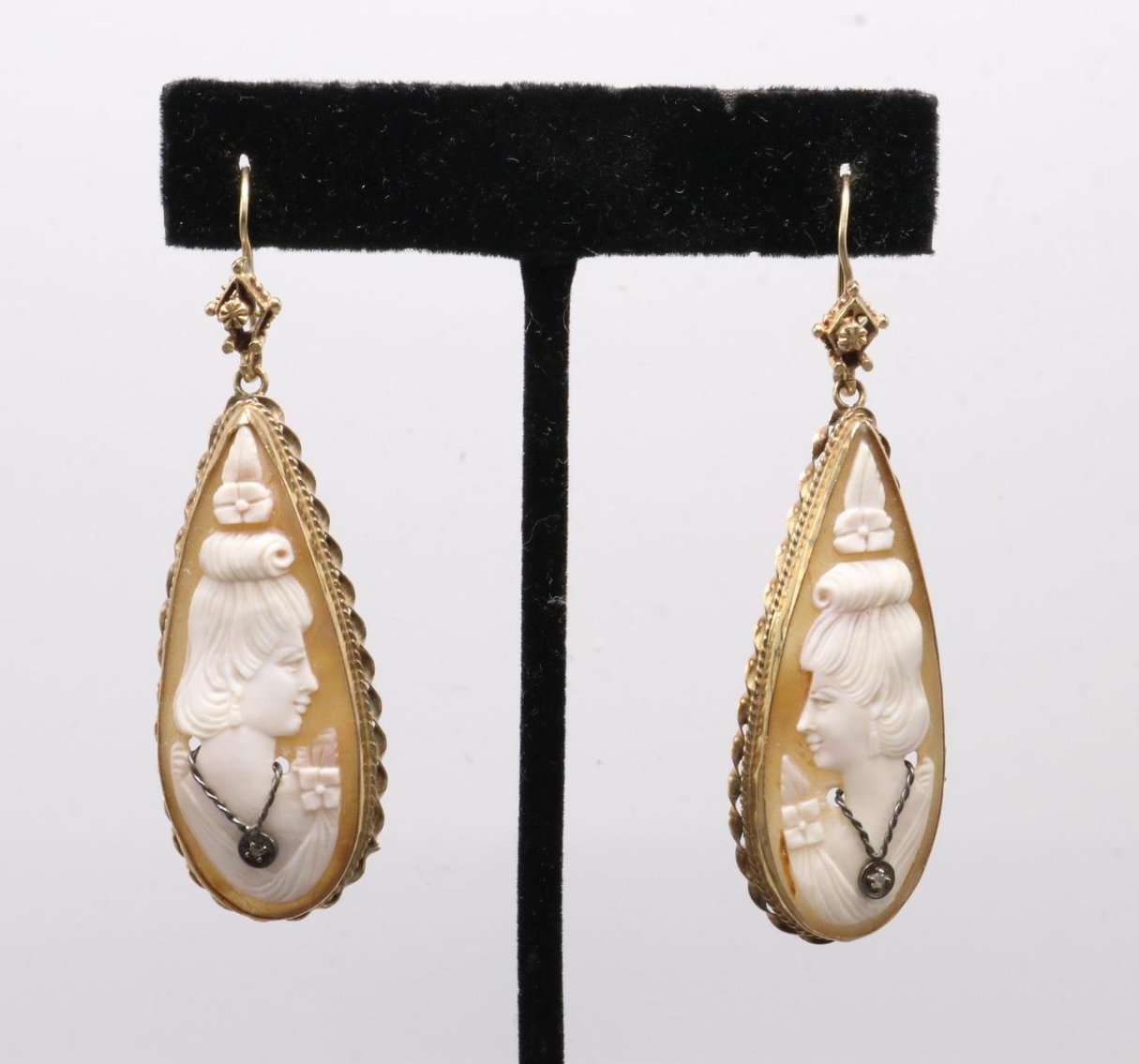 Image for 14KY Gold Shell Cameo and Diamond Earrings