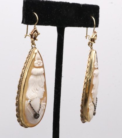 Image for 14KY Gold Shell Cameo and Diamond Earrings