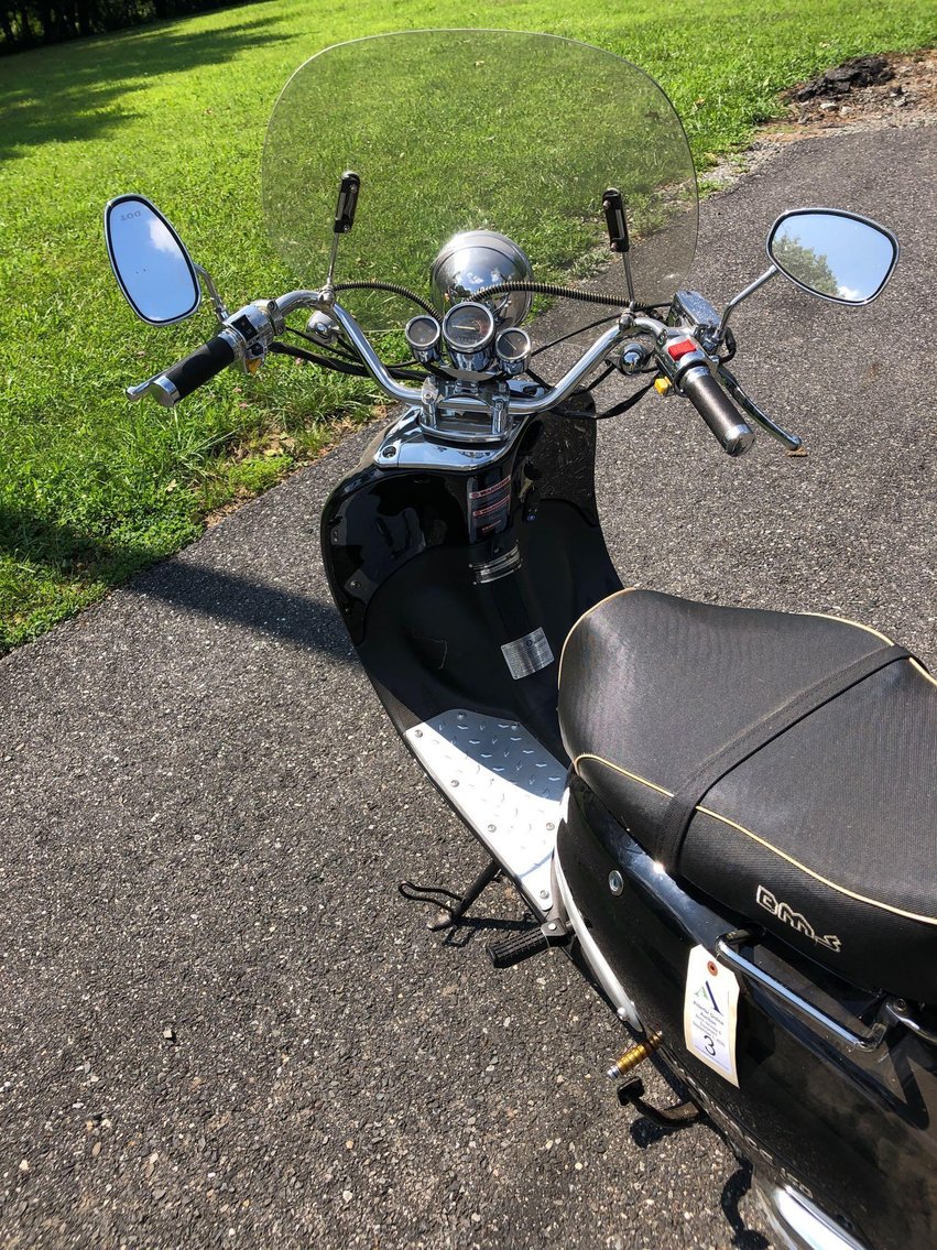 Image for 2011 Boreem Motorsports Heritage 150 Motor Scooter