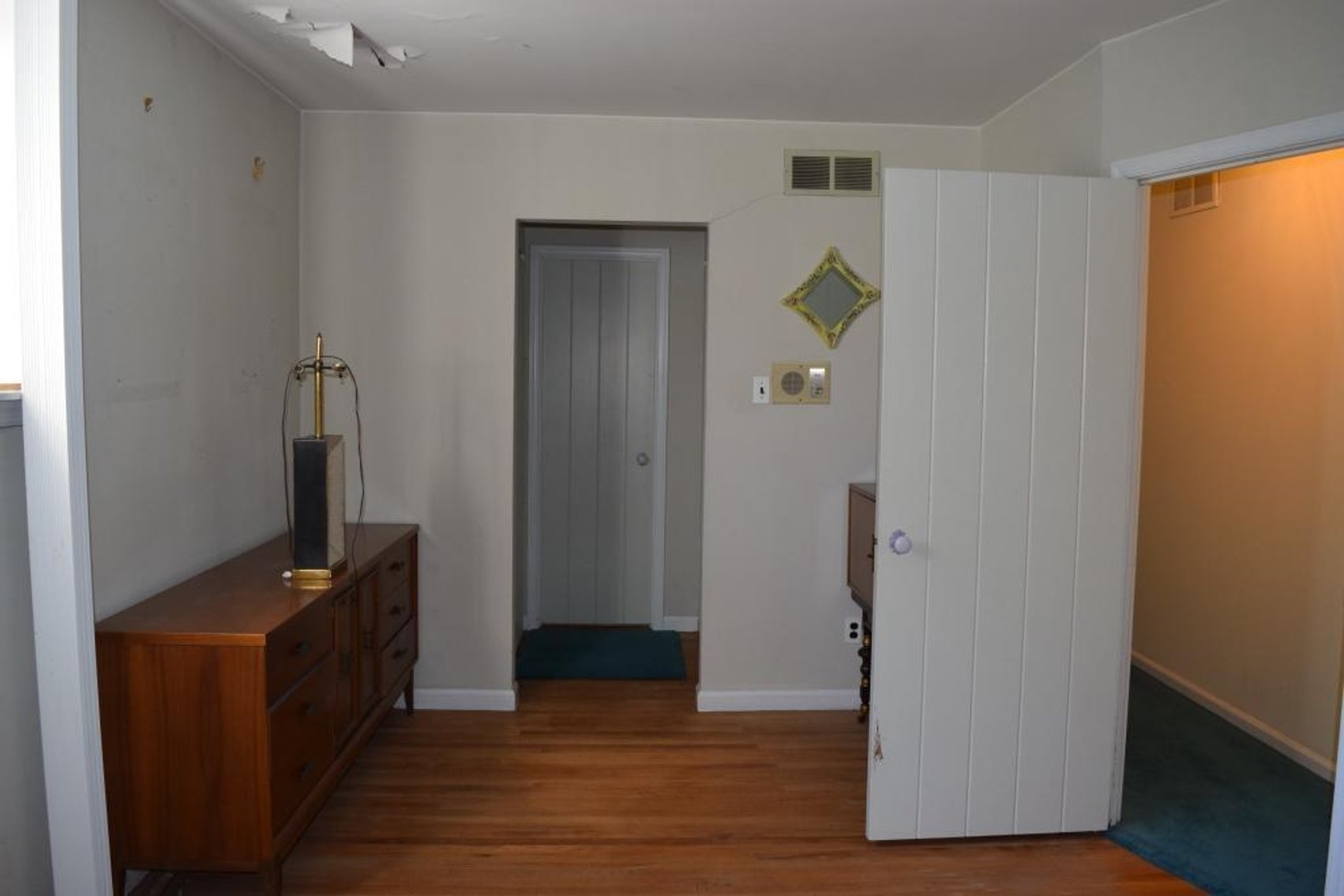 Image for Real Estate | 859 Ivyland Rd Warminster, PA 18974 | October 24, 2020 at 11:00 AM